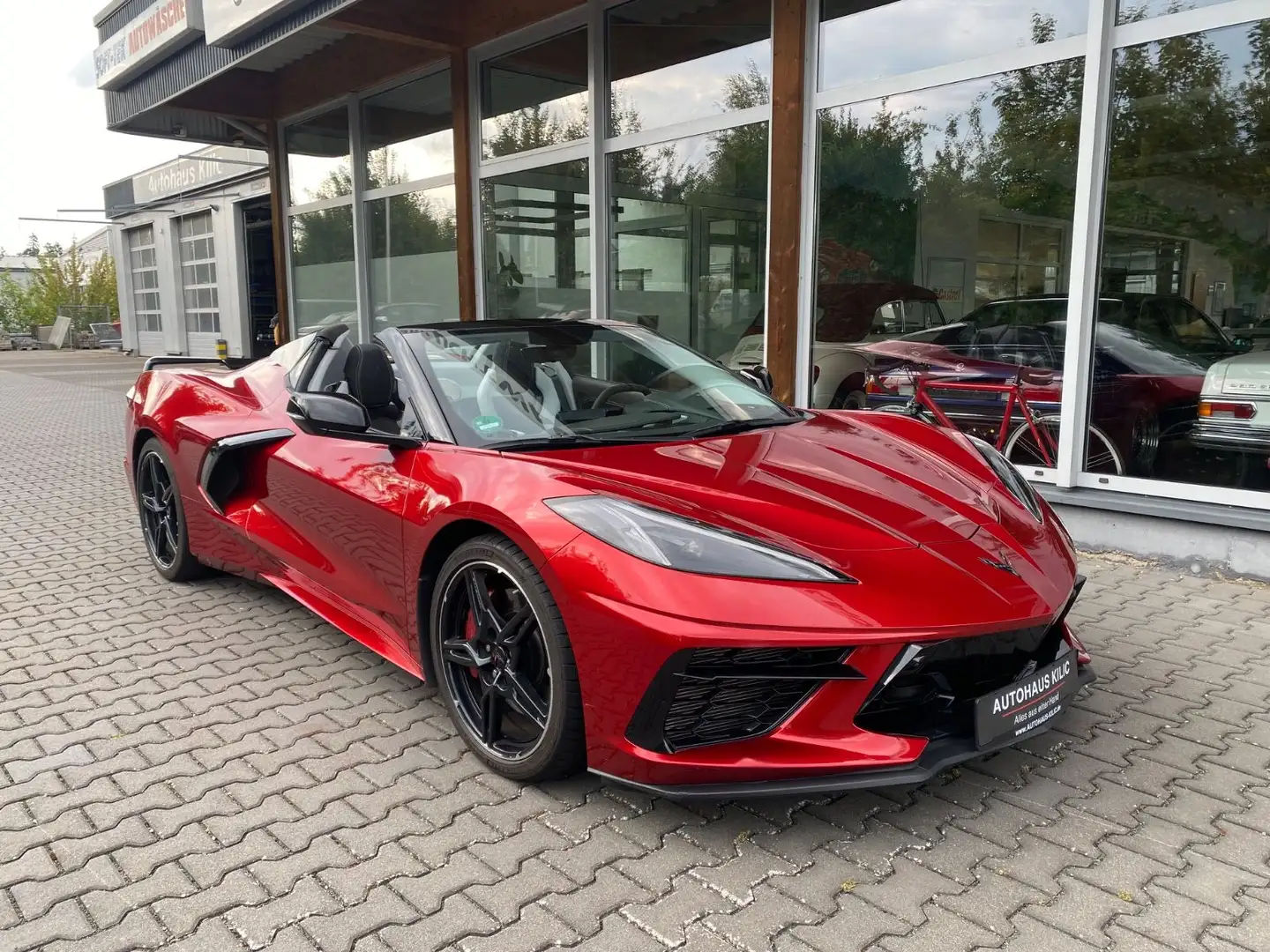 Corvette C8 V8 Stingray 3LT Cabrio Carbon Lift Rot - 1