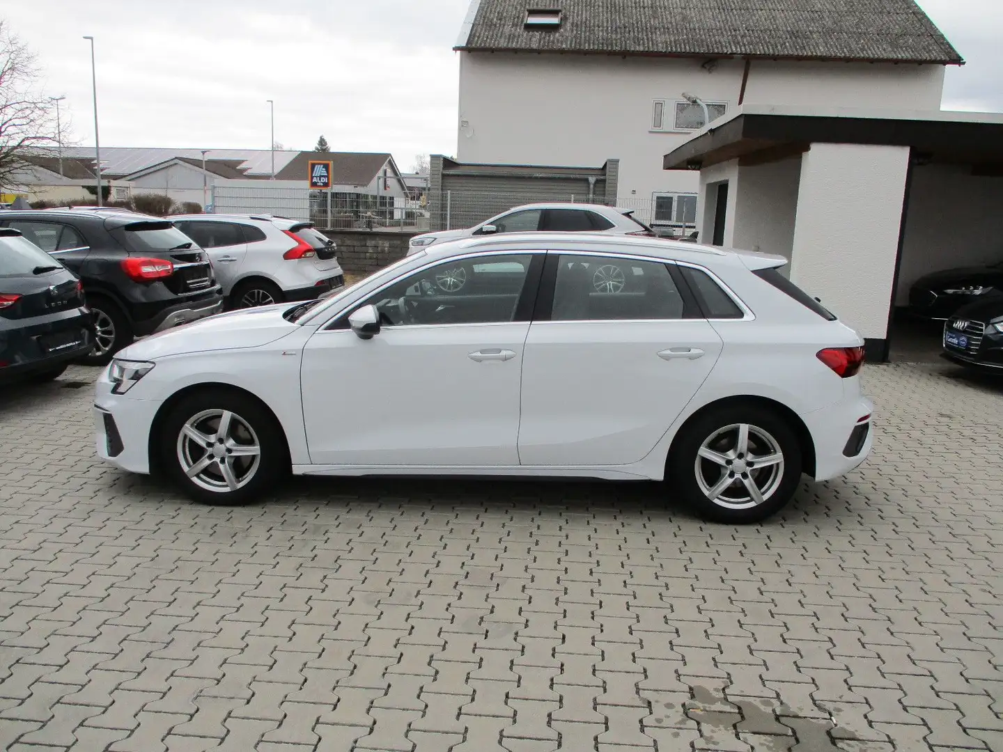 Audi A3 35 TFSI S line NAVI LEDER TOT SPUR MATRIX AHK Blanco - 1