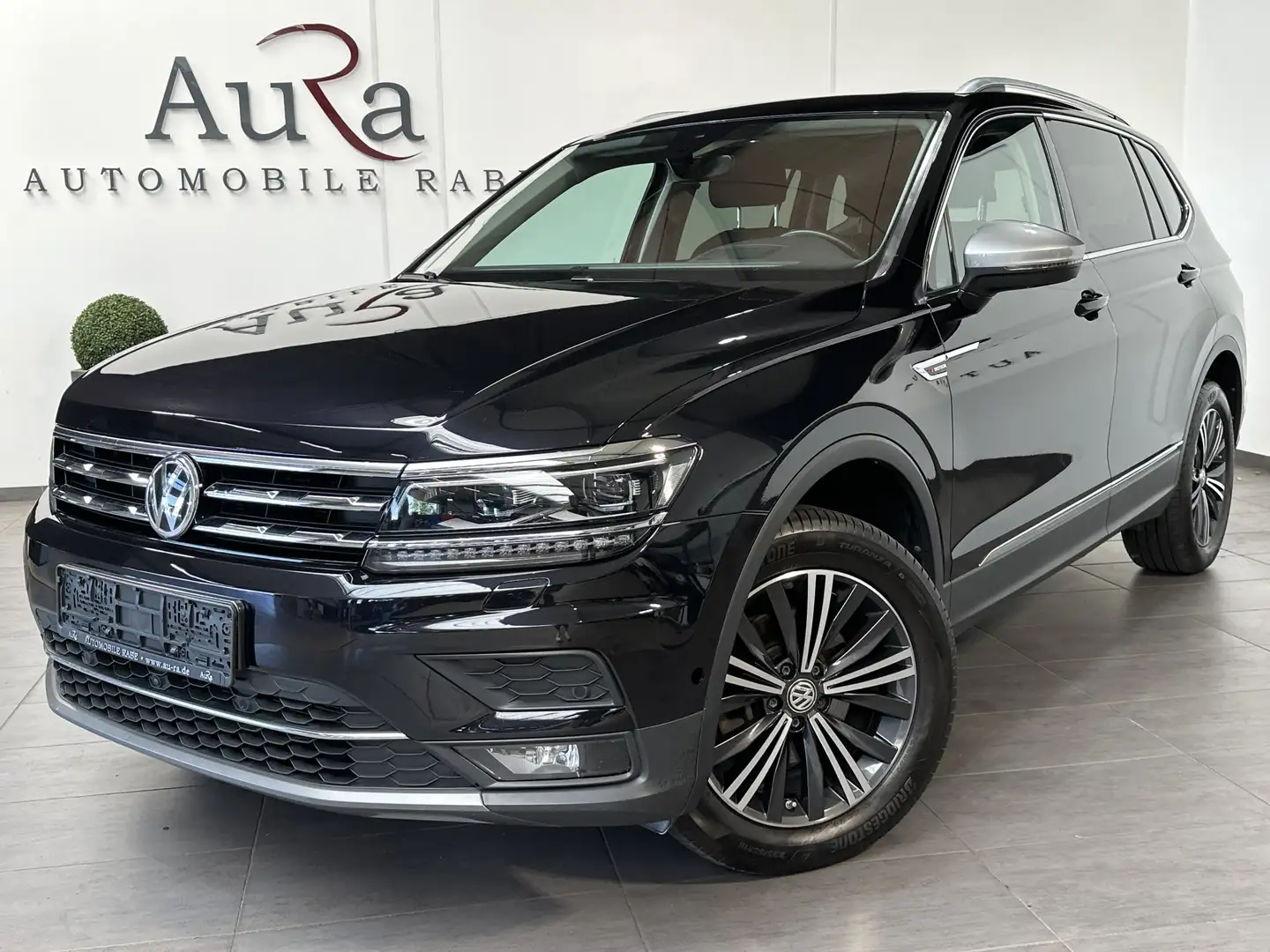 Volkswagen Tiguan Allspace Highline 4M NAV+LED+PANO+360°+VC Schwarz - 2