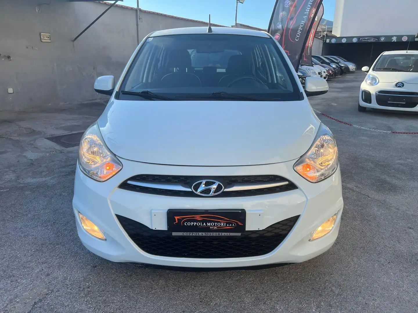Hyundai i10 1.1 Comfort Clima Blanco - 2