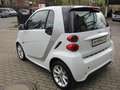 smart forTwo fortwo coupe Micro Hybrid Drive 52kW Weiß - thumbnail 4