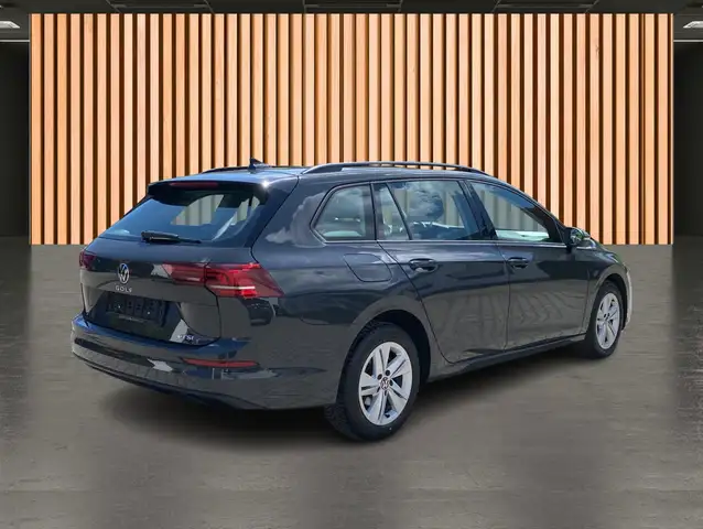 Volkswagen Golf view 6