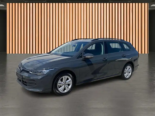 Volkswagen Golf view 2