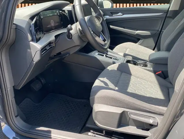 Volkswagen Golf view 9
