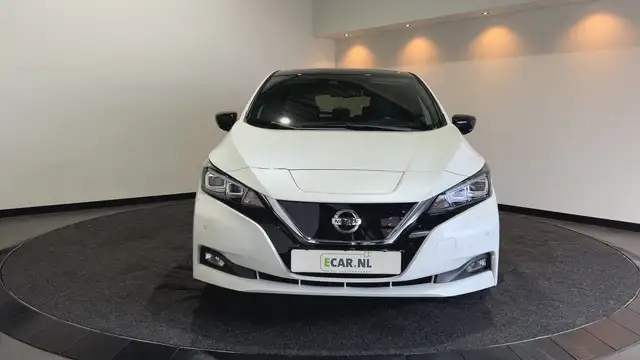 Nissan Leaf Tekna 40 kWh Leer | Navigatie | LED | Trekhaak | S