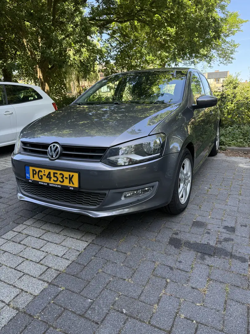 Volkswagen Polo 1.4-16V Highline Grijs - 1