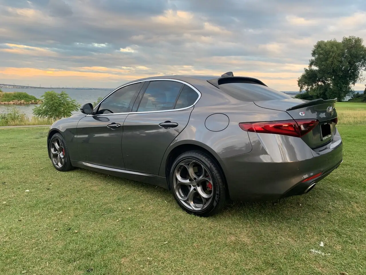 Alfa Romeo Giulia снимка Alfa Romeo Giulia