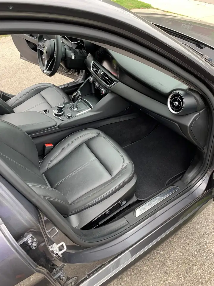 Alfa Romeo Giulia снимка Alfa Romeo Giulia