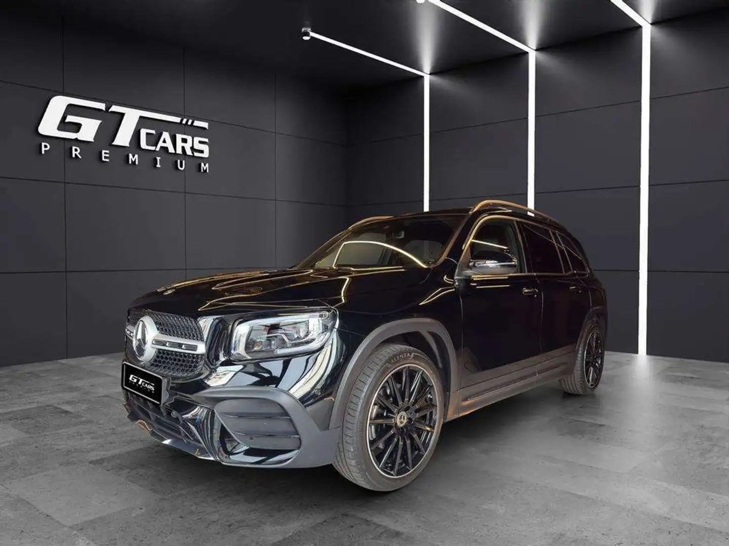 Mercedes-Benz GLB 200 AMG Negro - 1