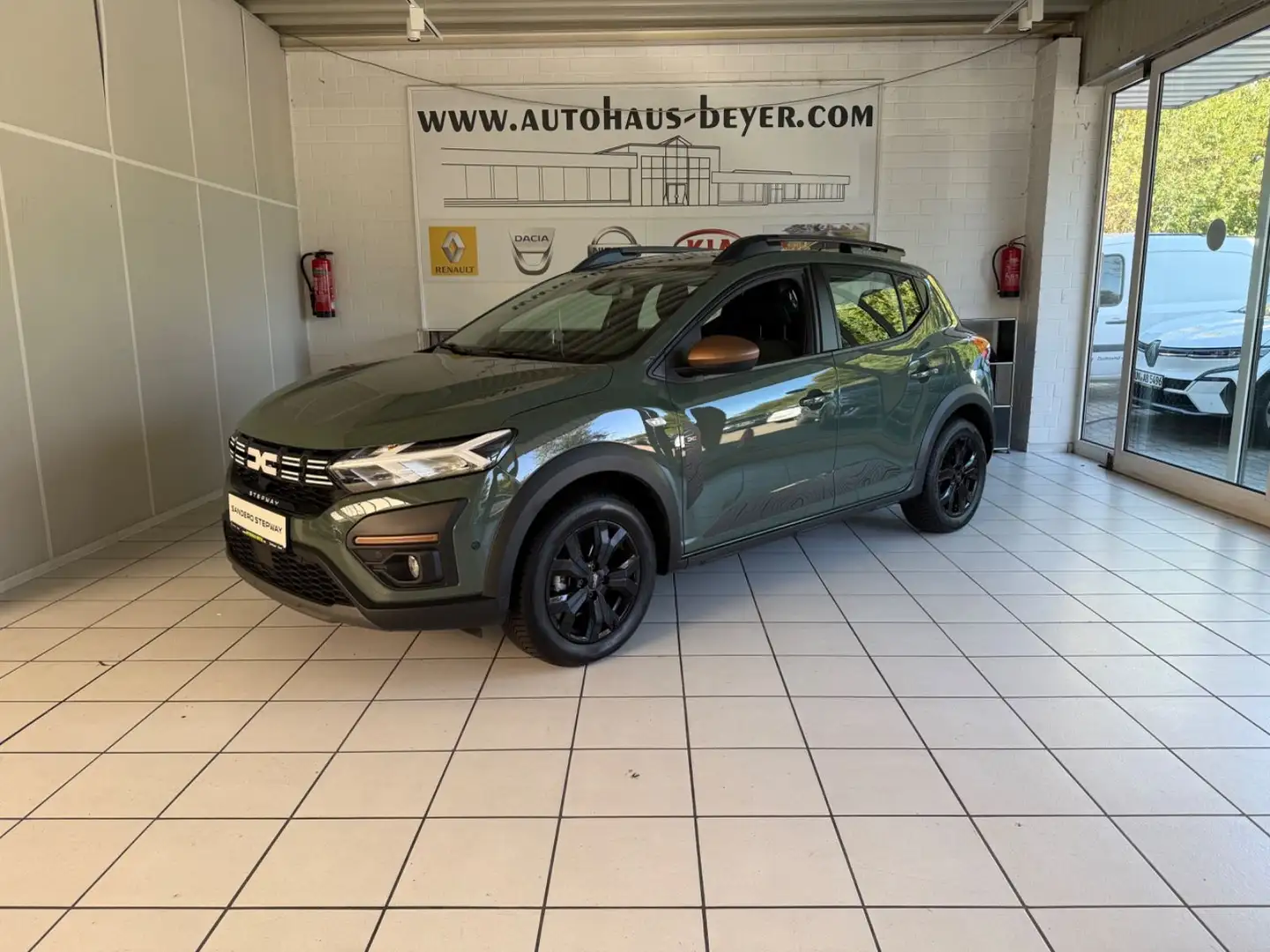 Dacia Sandero III Stepway Extreme+ LPG Gasanlage Grün - 1