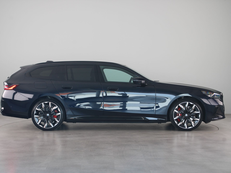 BMW 550 5 Serie 550e Touring xDrive — photo 9