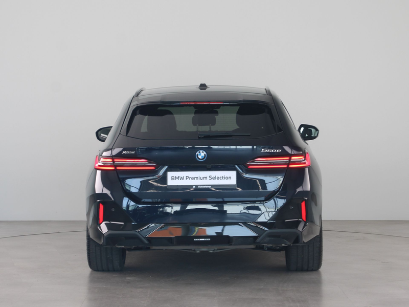 BMW 550 5 Serie 550e Touring xDrive — photo 11