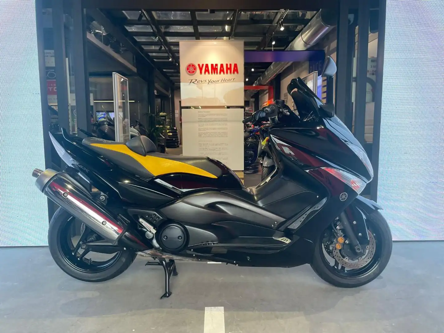 Yamaha TMAX 500 . Noir - 1