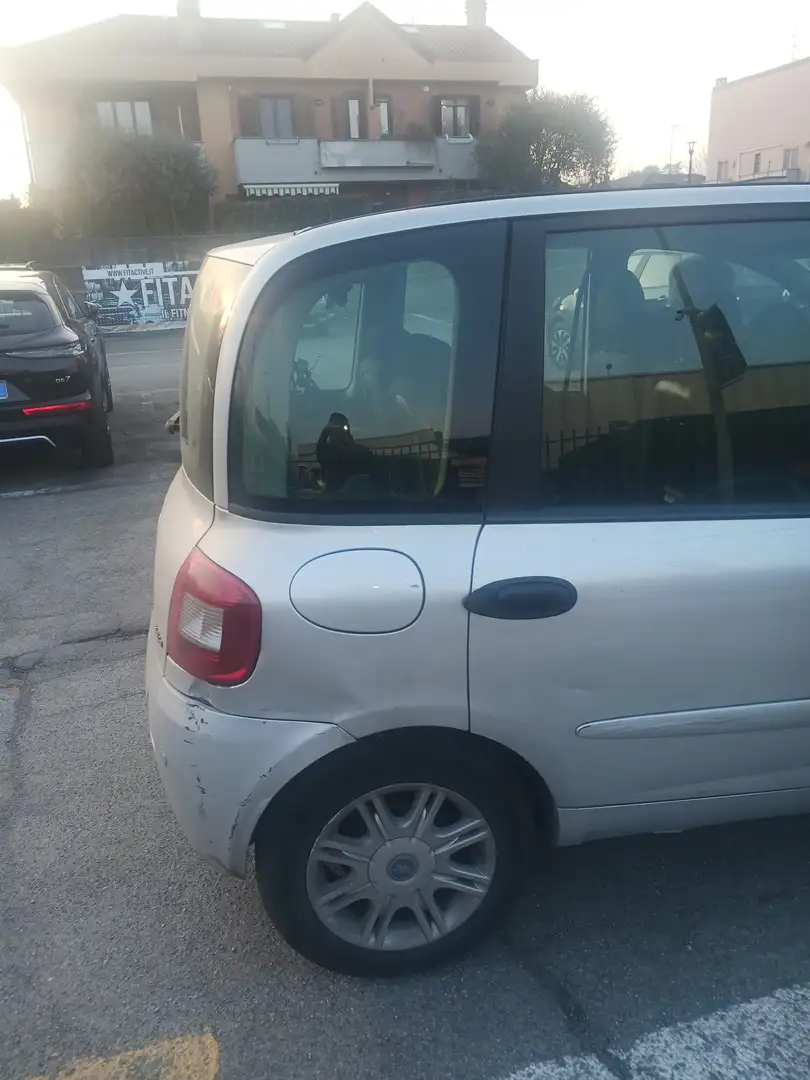 Fiat Multipla Multipla+1.6+16v+SX+bLupower Grijs - 2