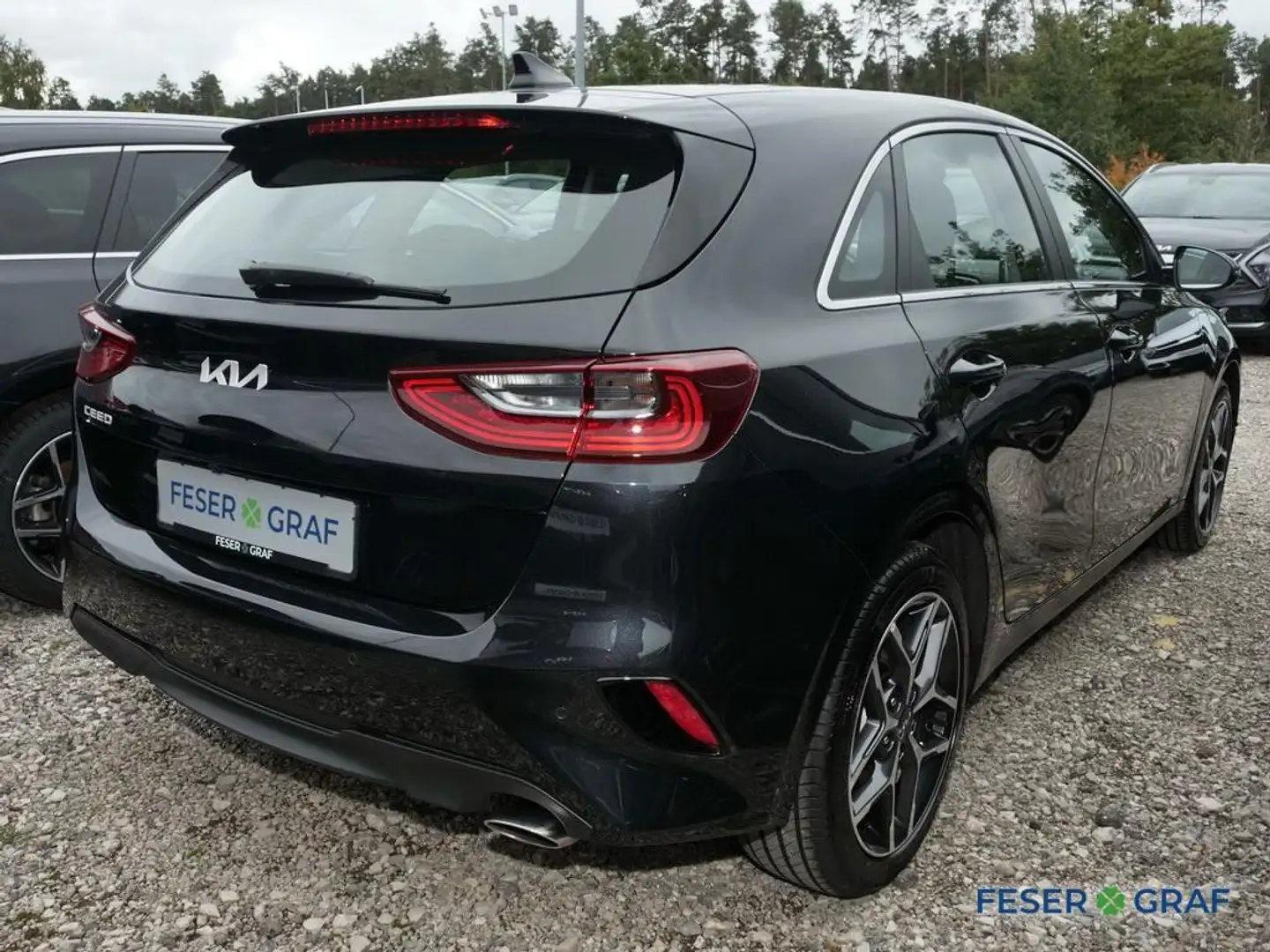 Kia Ceed / cee'd 1.5T 140 SPIRIT TECHNIK Schwarz - 2