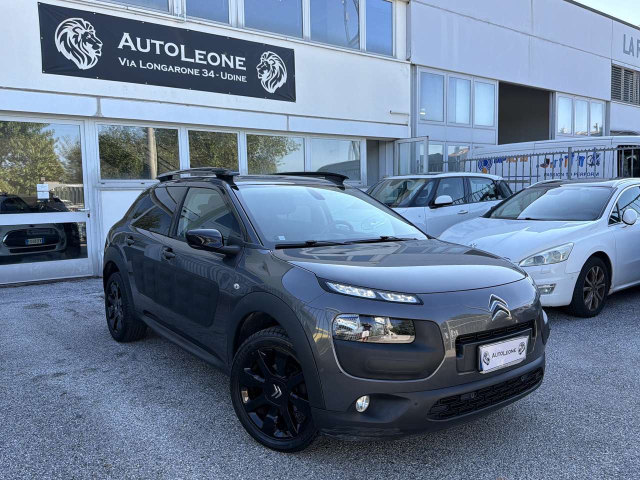 Citroen C4 Cactus 1.2 puretech Just Black 82cv