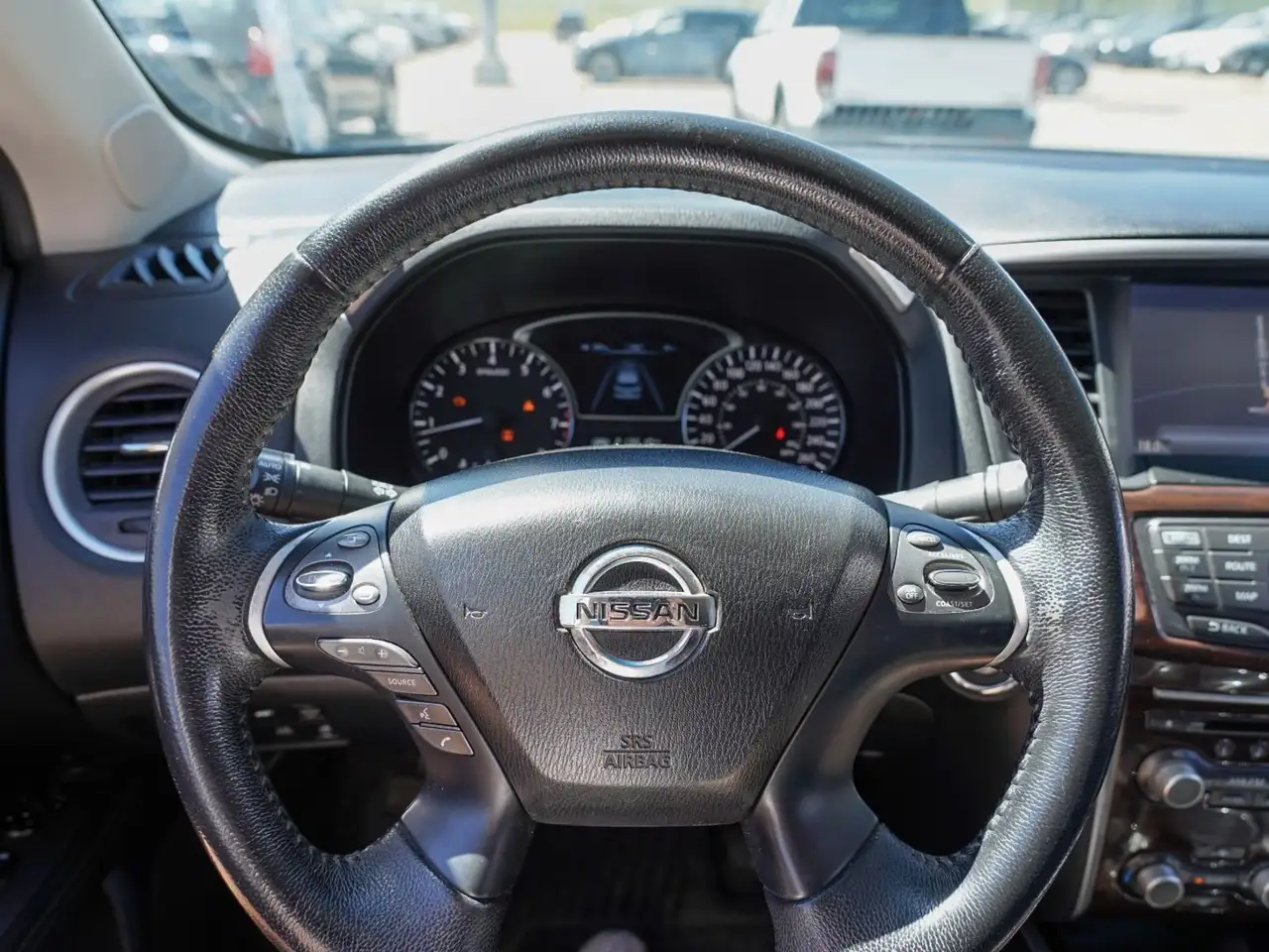 Nissan Pathfinder fotografie Nissan Pathfinder
