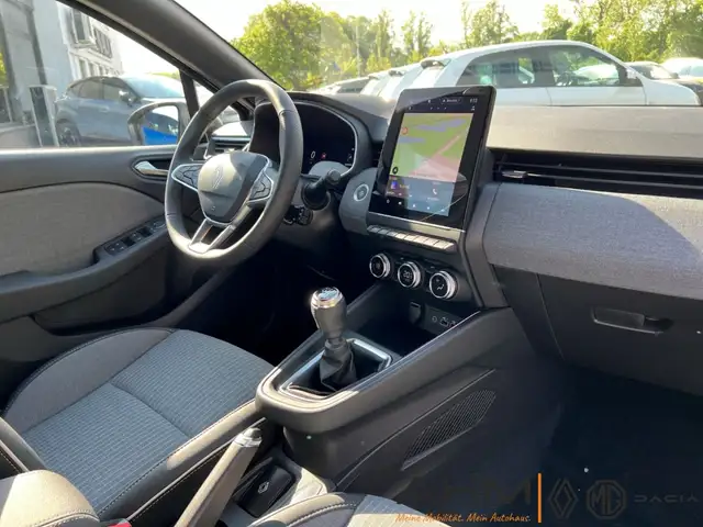 Renault Clio view 14