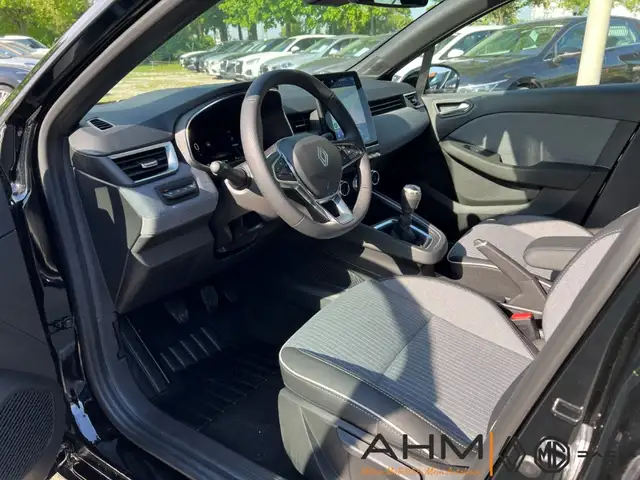 Renault Clio view 10