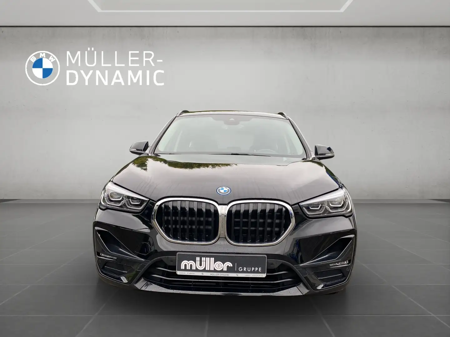 BMW X1 xDrive25e SPORT LINE LED PDC NAVI TEMPOMAT SHZ DAB Noir - 2