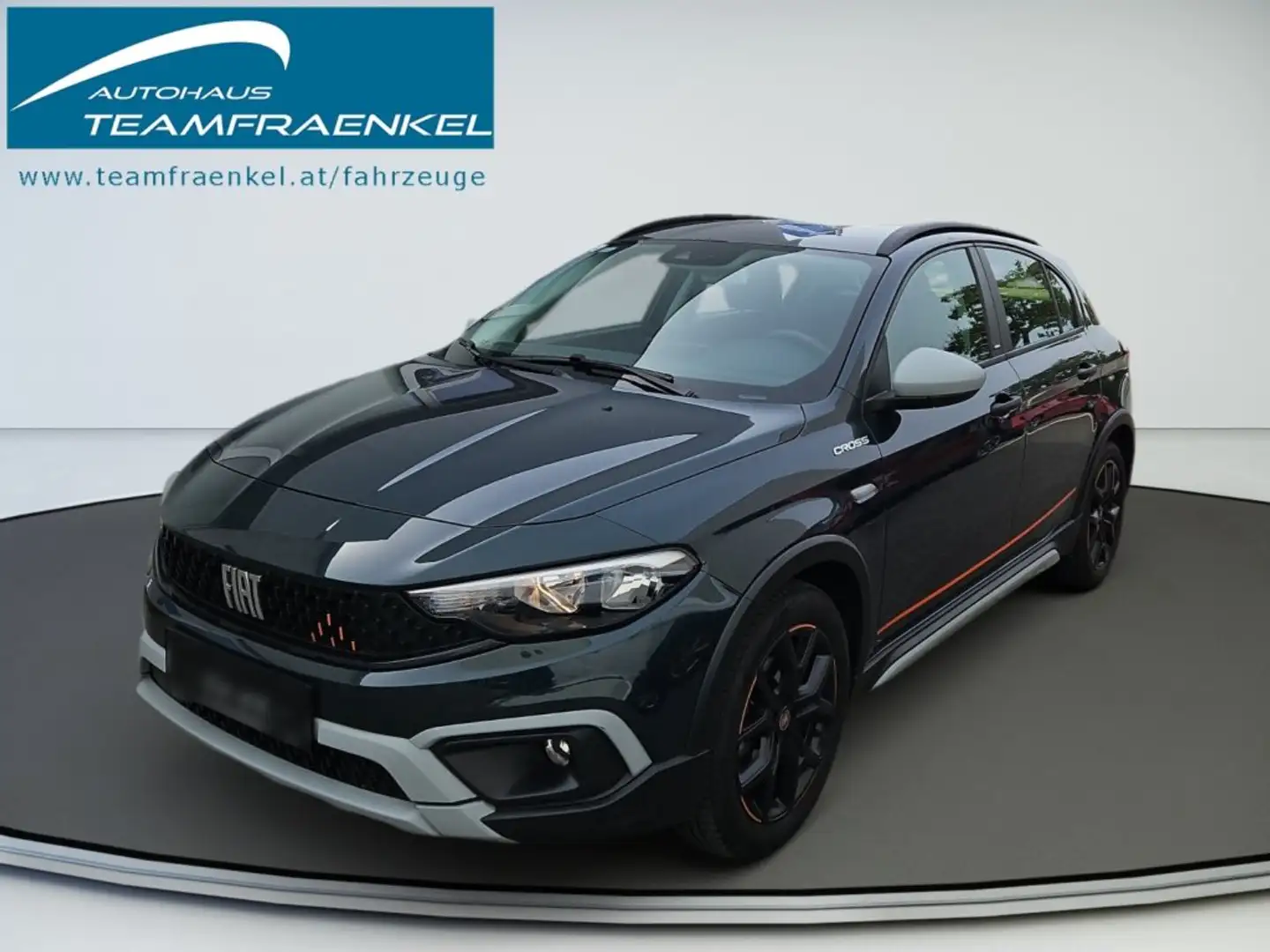 Fiat Tipo Cross FireFly Turbo 100 Grün - 1