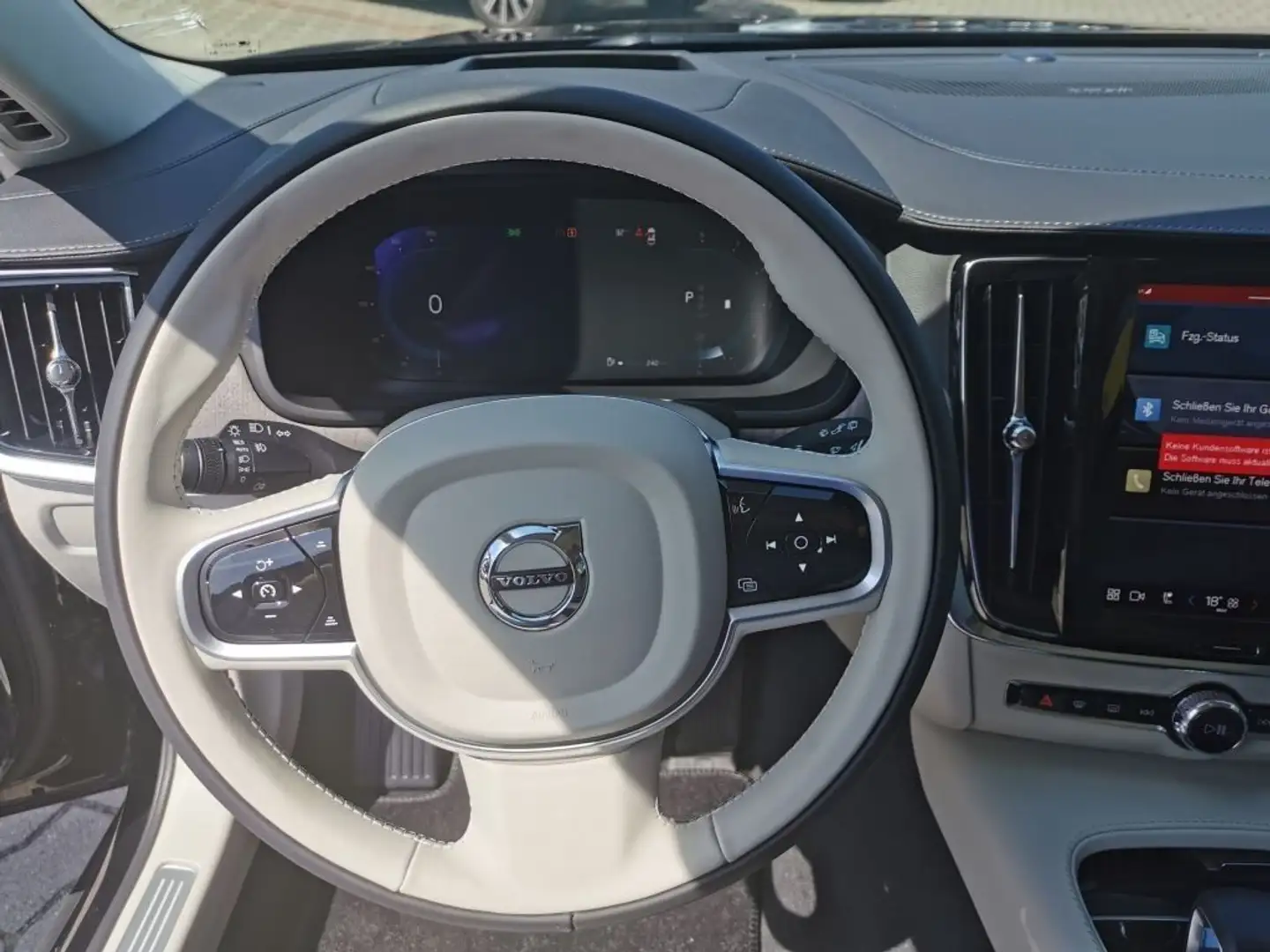Volvo V90 B4 automatico Ultimate Bright Negro - 1