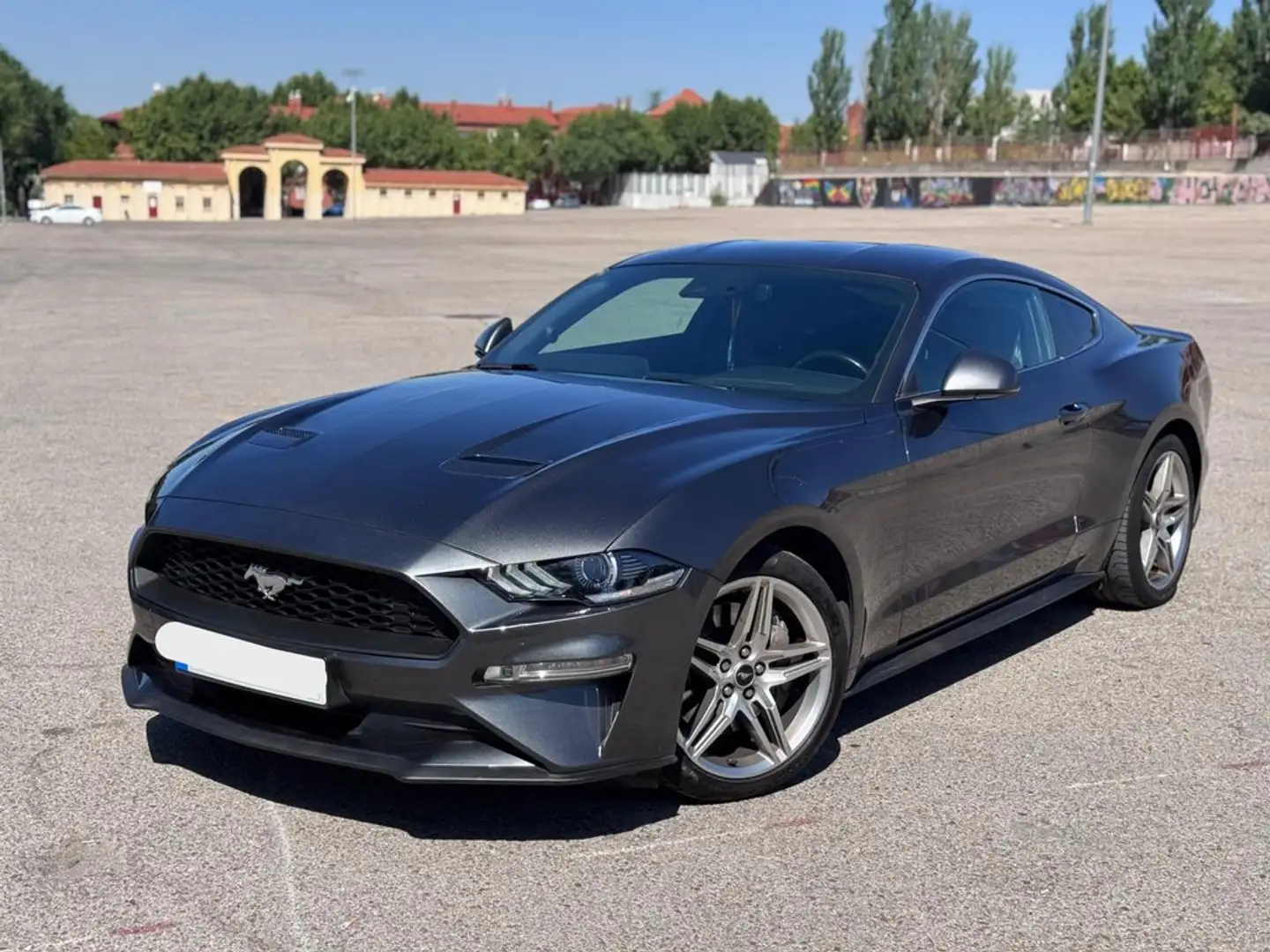 Ford Mustang Fastback 2.3 EcoBoost Aut. Gris - 2