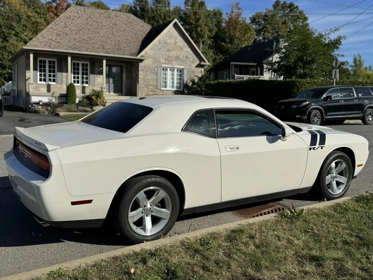 Dodge Challenger снимка Dodge Challenger