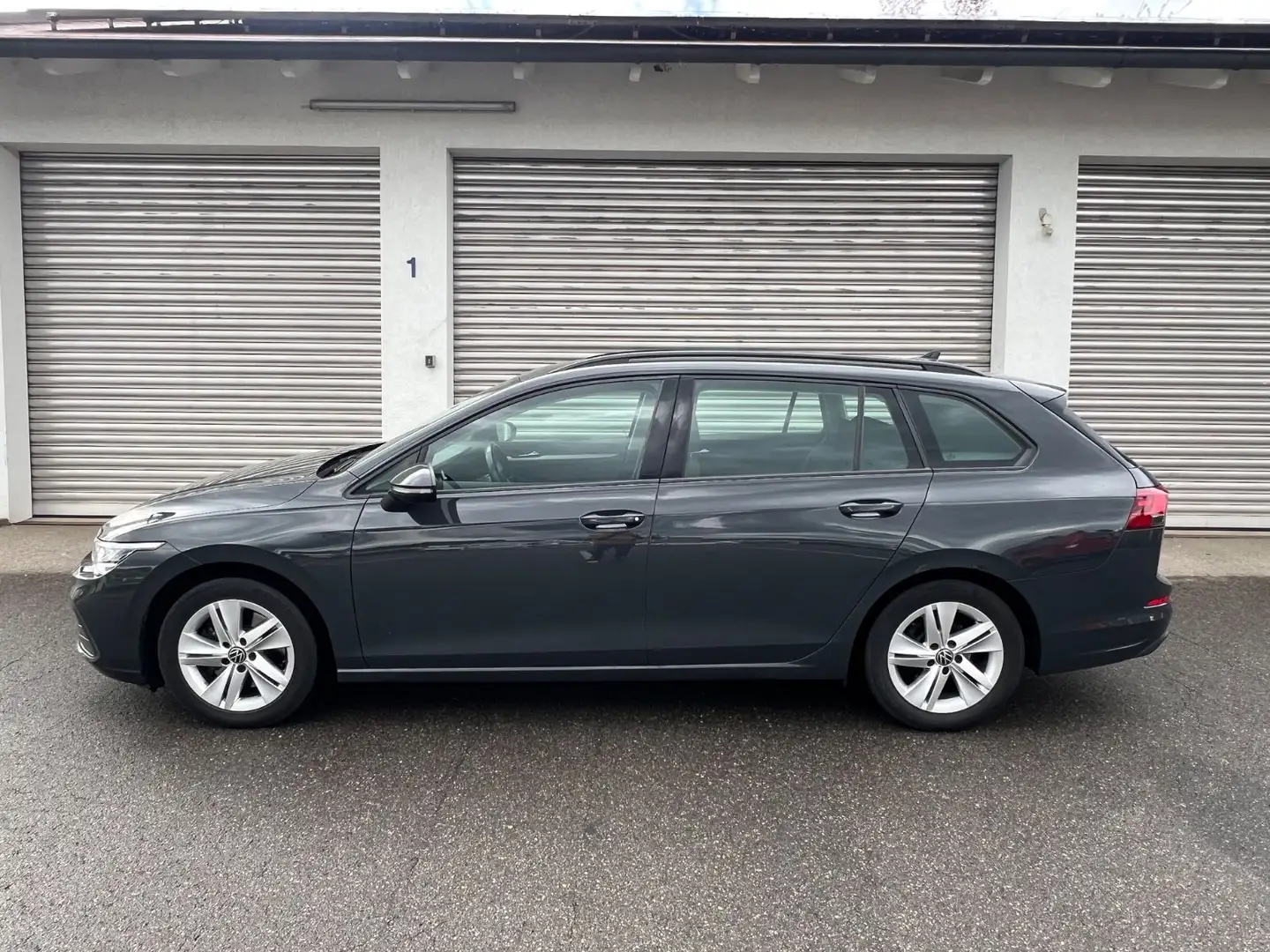 Volkswagen Golf 8*TDI*Kom*Life*Navi*Led*Spurhalteassisten Grijs - 2