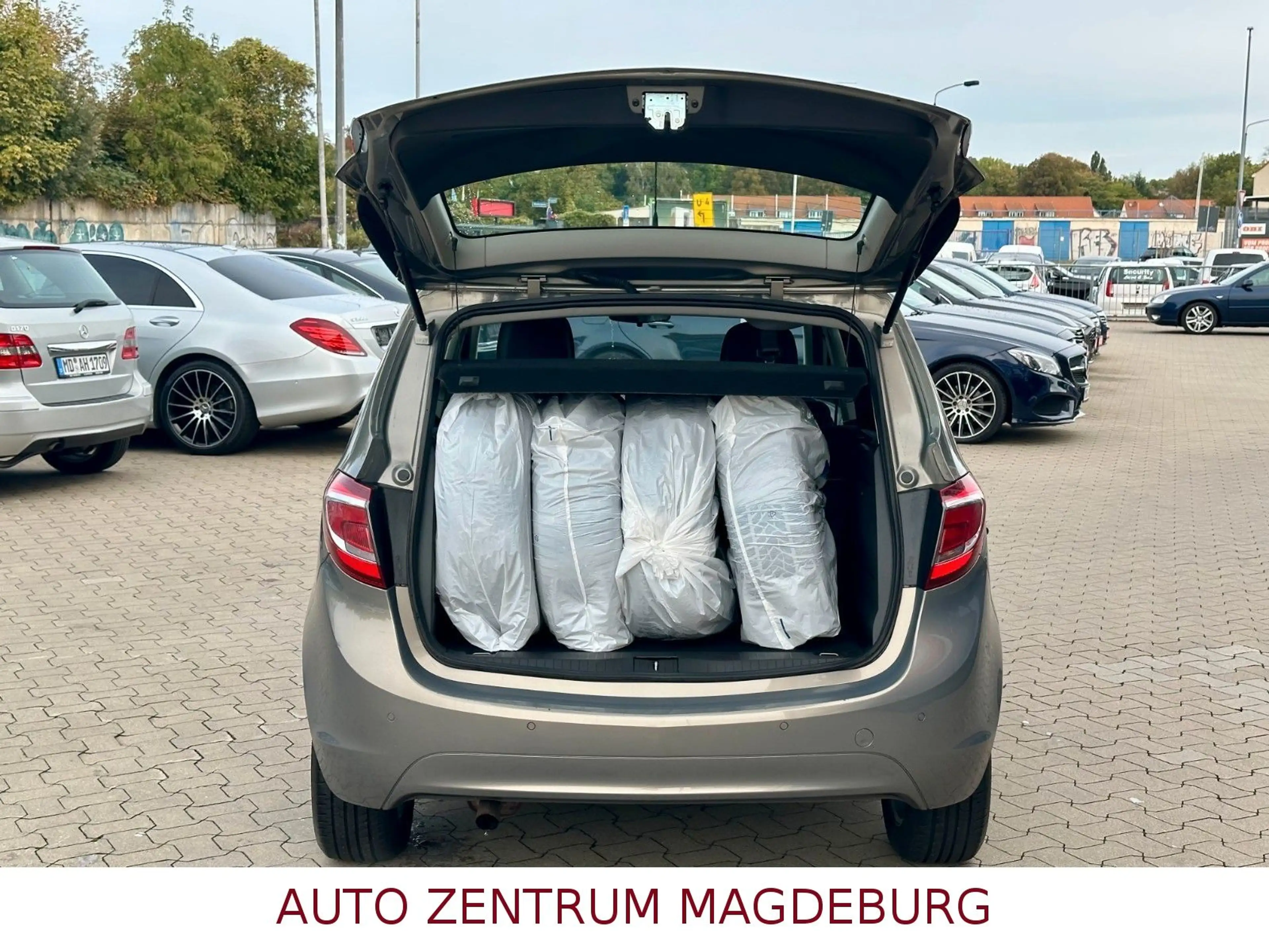 Opel Meriva B Drive *NAVI*PDC*TEMPOMAT* — photo 10