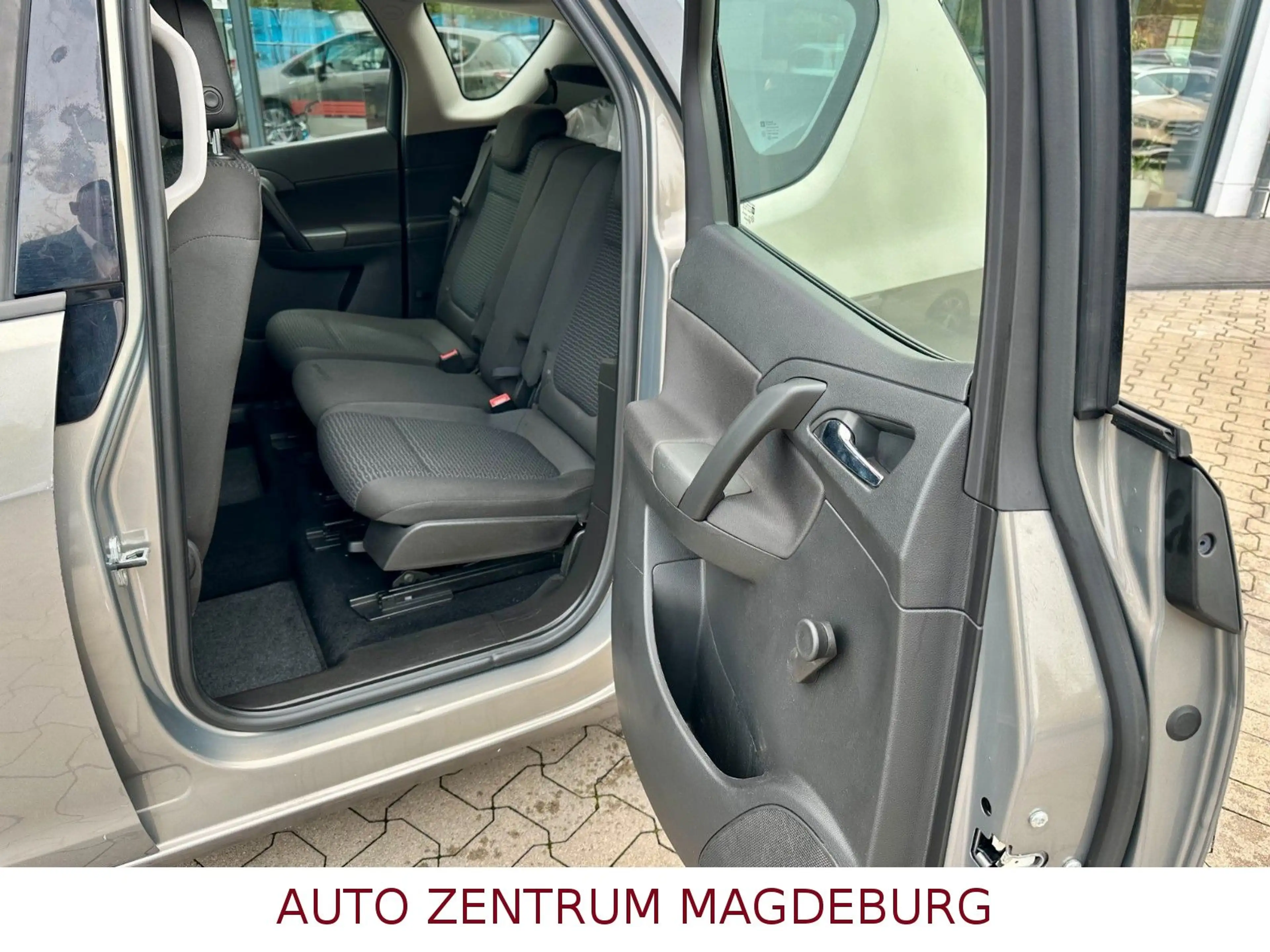 Opel Meriva B Drive *NAVI*PDC*TEMPOMAT* — photo 11