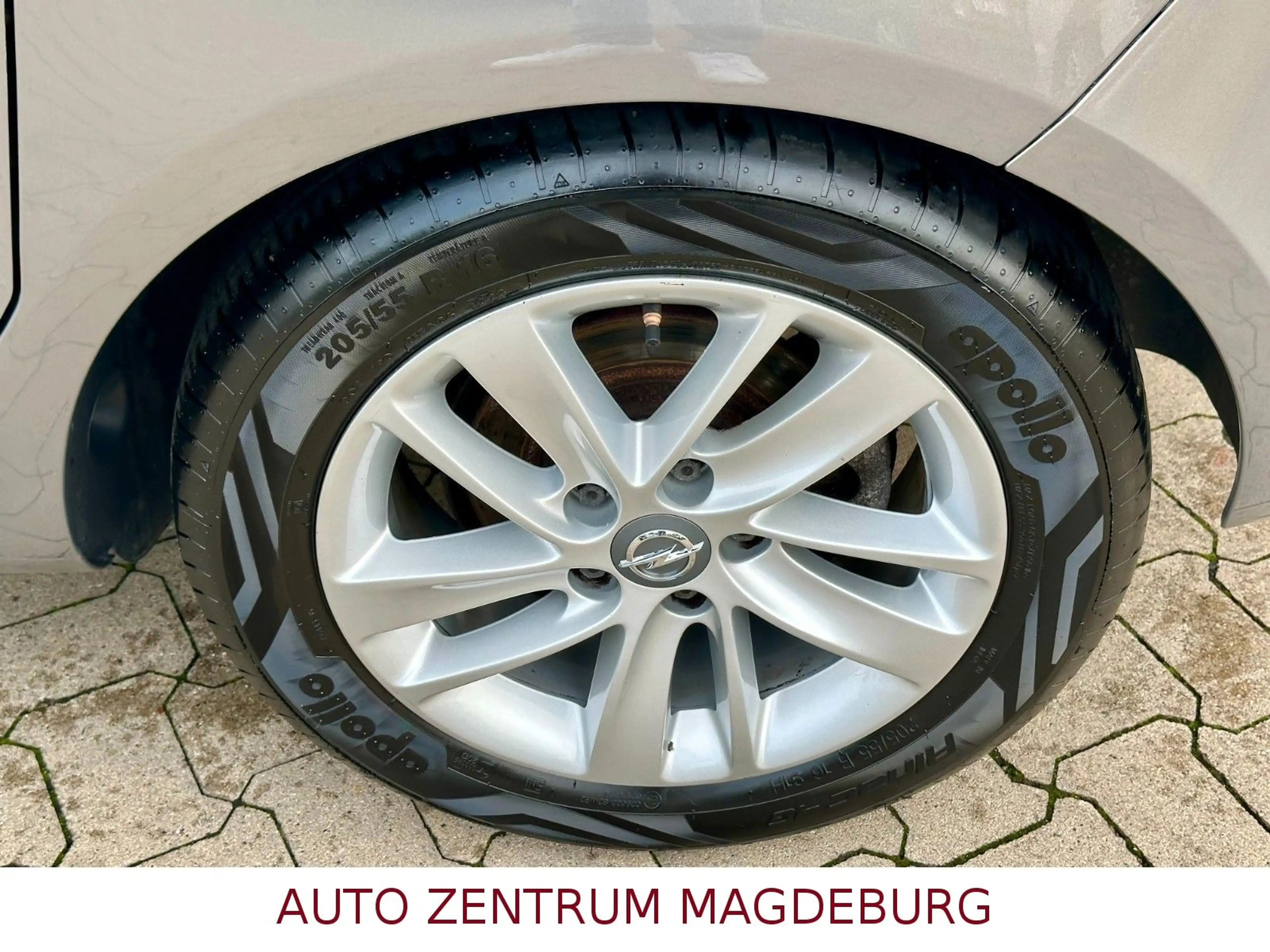 Opel Meriva B Drive *NAVI*PDC*TEMPOMAT* — photo 9