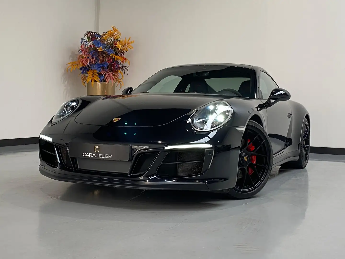 Porsche 991 3.0 Carrera GTS / LASERSHIELD / DEALER MAINTAINED Zwart - 1