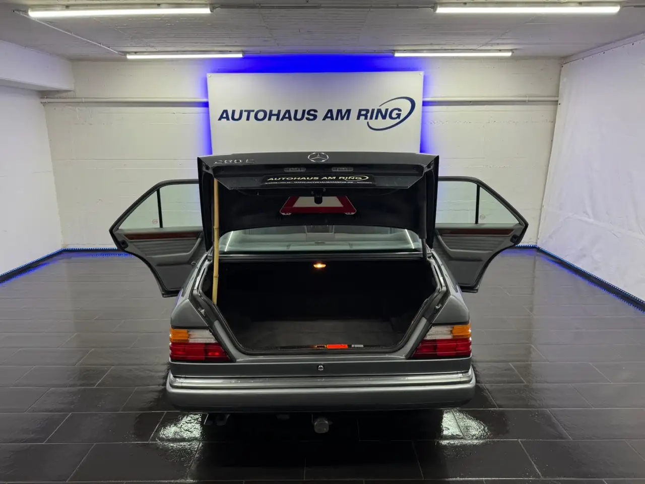 Mercedes-Benz 260 E Aut. ORIGINAL-ZUSTAND EL.SHD AHK-ABNEHMBAR, foto 9