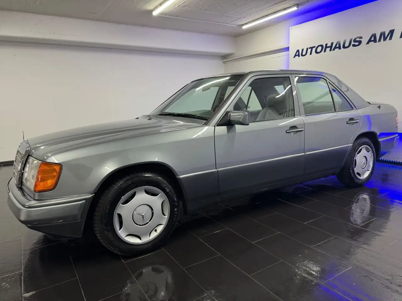 Mercedes-Benz 260 E Aut. ORIGINAL-ZUSTAND EL.SHD AHK-ABNEHMBAR, foto 3