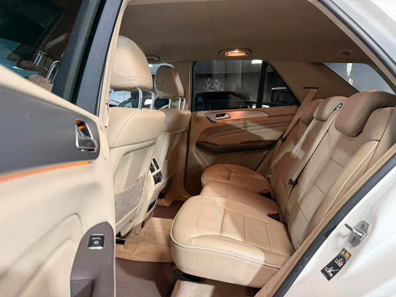 Mercedes-Benz ML 350 CDI 4Matic AMG Airmatic Leder Navi KAM — photo 8