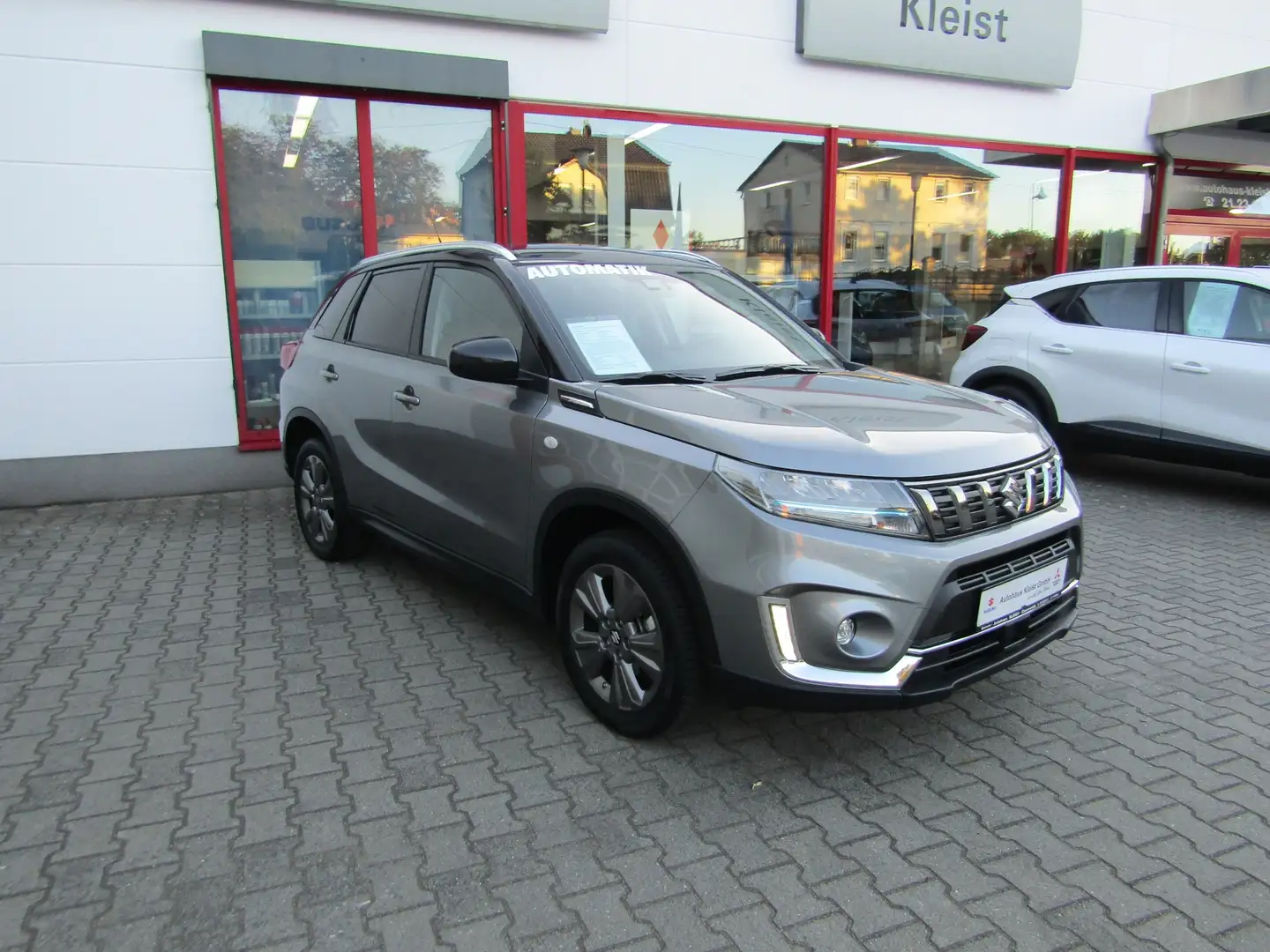 Suzuki Vitara 1.5 Hybrid Automatik Comfort Kamera LED Allwetter Gris - 1