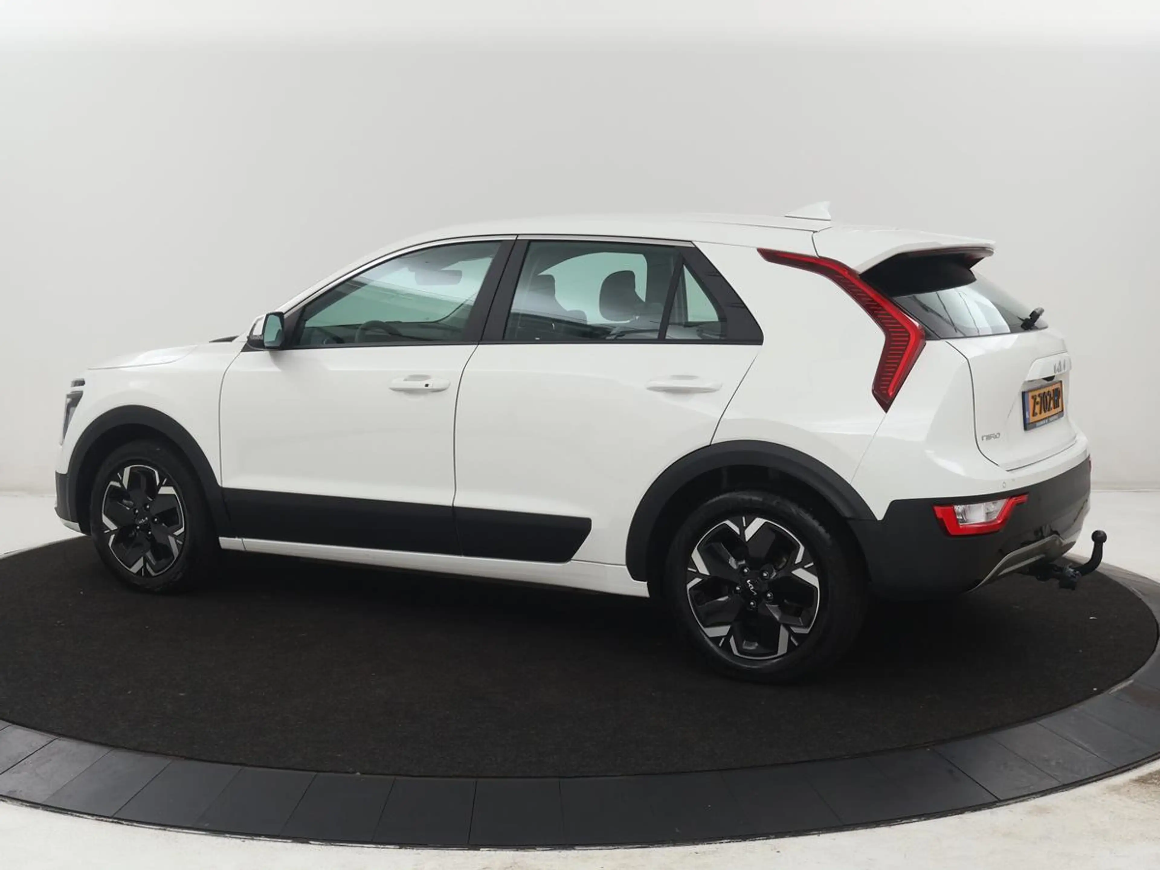 Kia e-Niro EV Light Edition 64.8 kWh | SOH 98,0% | Adaptive c — photo 2