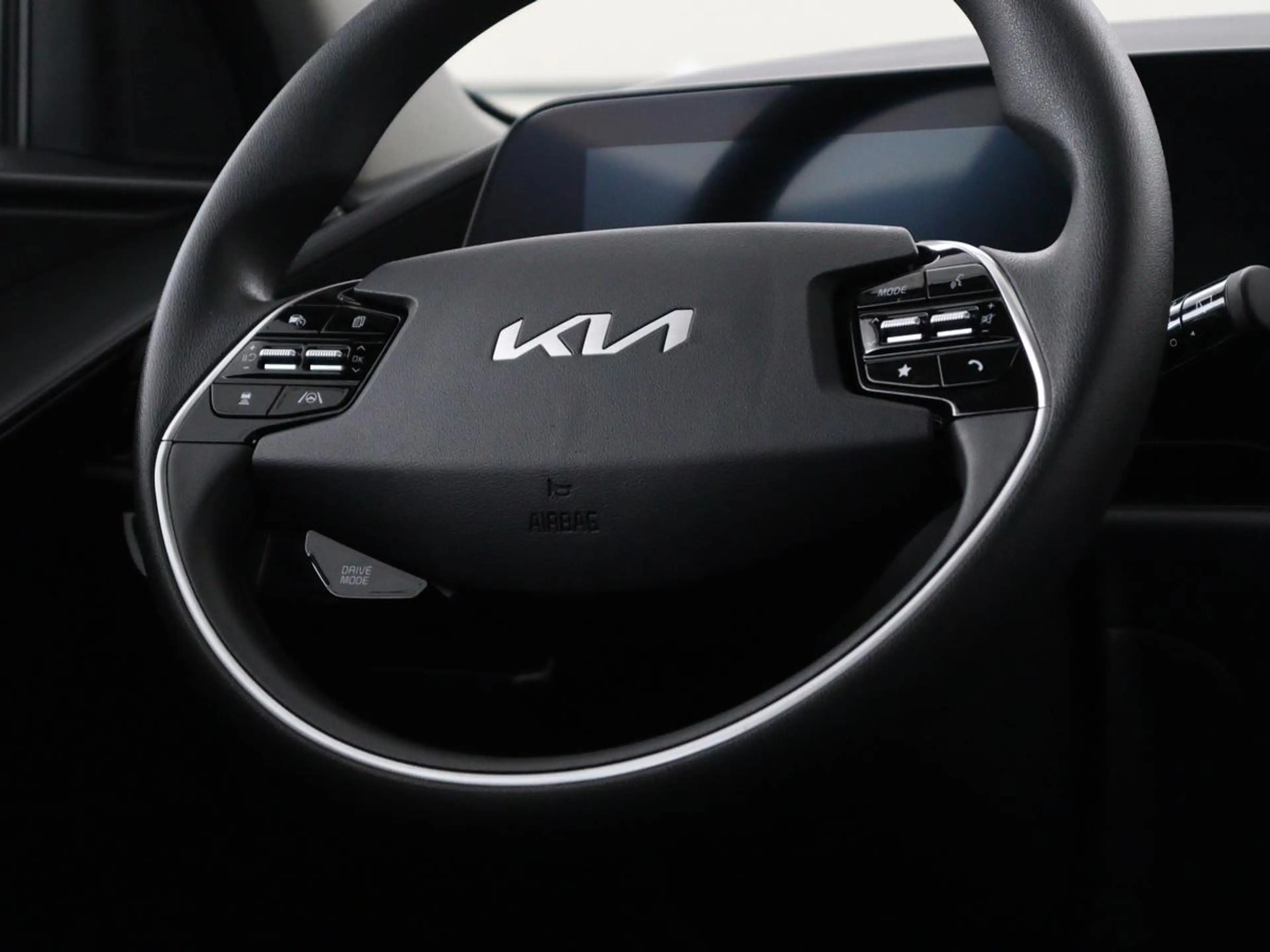 Kia e-Niro EV Light Edition 64.8 kWh | SOH 98,0% | Adaptive c — photo 10
