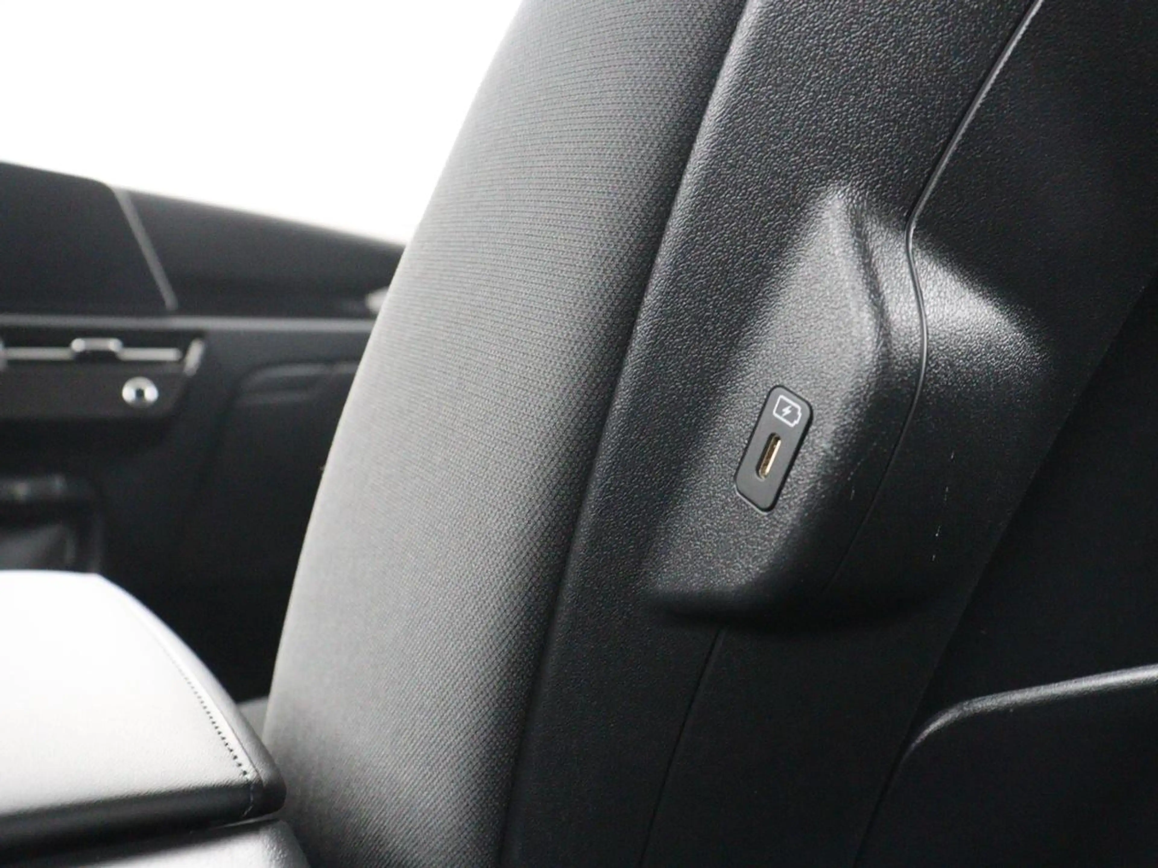 Kia e-Niro EV Light Edition 64.8 kWh | SOH 98,0% | Adaptive c — photo 33