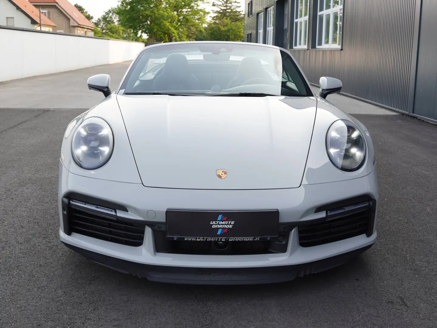 Porsche 992 Turbo S Cabrio *KREIDE*2 Besitz*06/26 Approved* Gris - 2