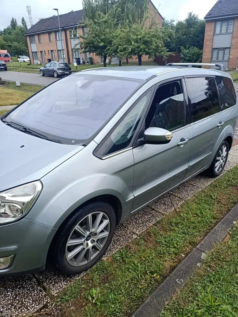 Ford Galaxy II 2.0 TDCi 140 Ghia Argent - 2