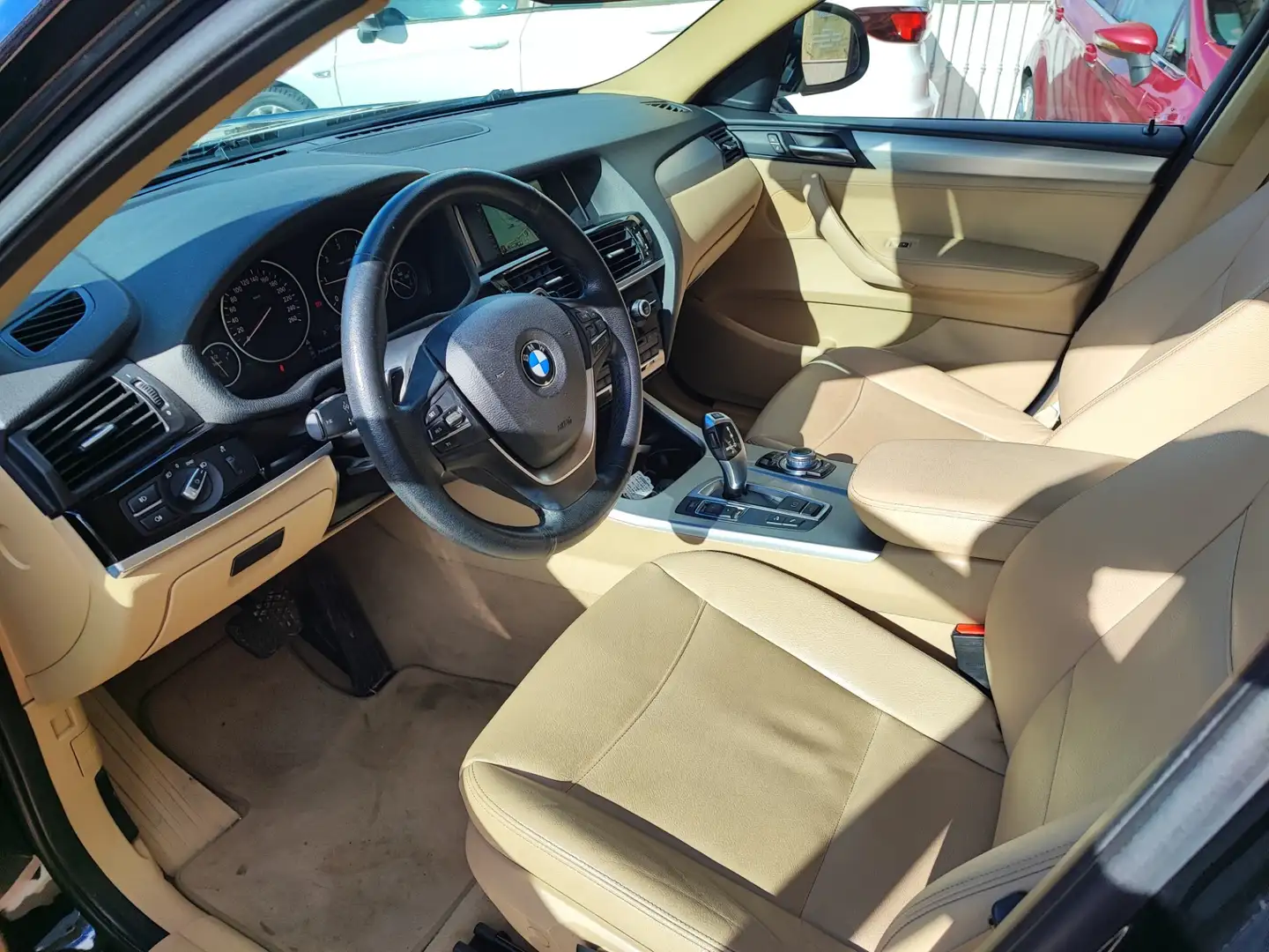 BMW X4 xDrive20d Business Advantage Aut. Zwart - 2