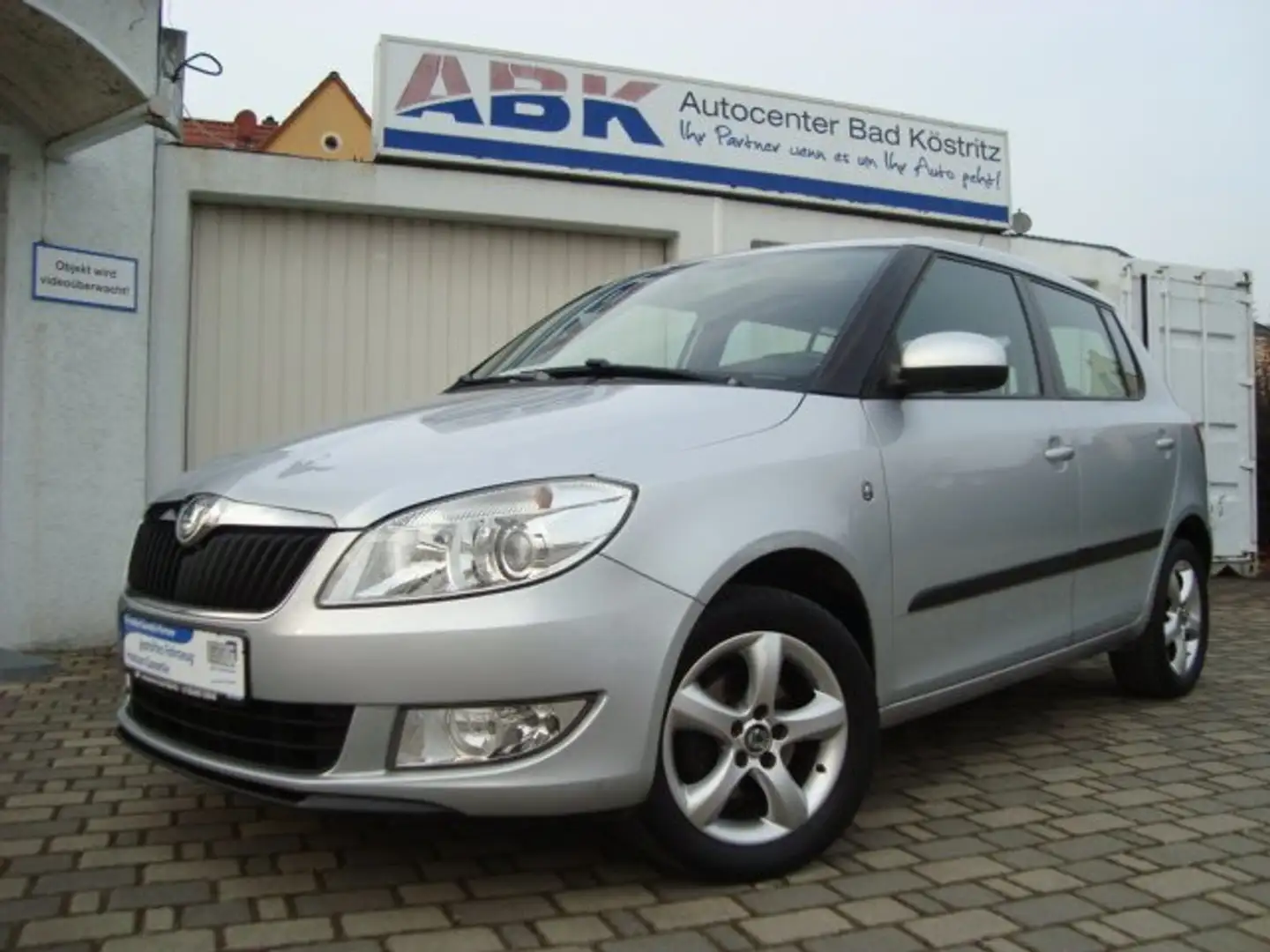 Skoda Fabia 1.2 HTP Style Edition PDC/SHZ Silber - 1