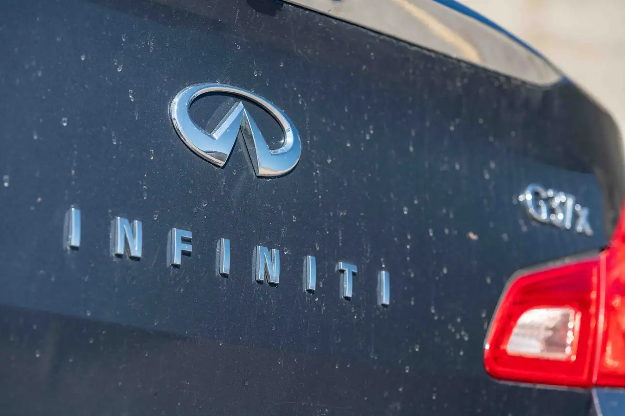 Infiniti G снимка Infiniti G