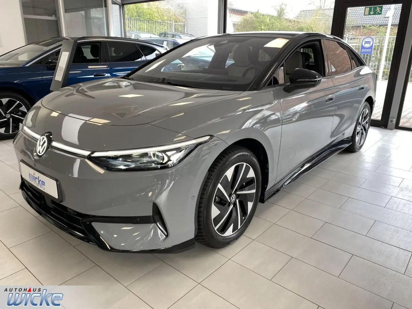 Volkswagen ID.7 Pro NAVI KLIMA LED AHK REAR VIEW Bluetooth Grijs - 2