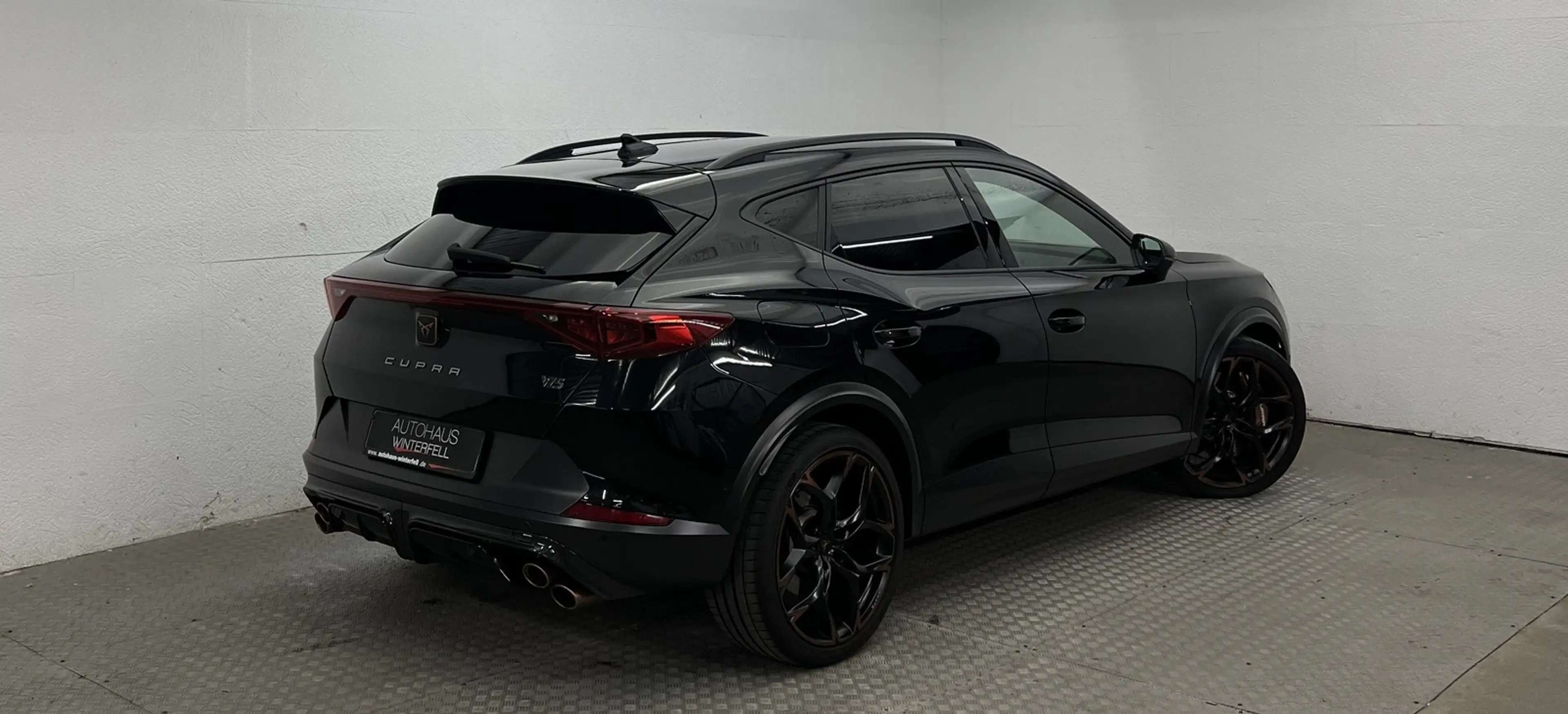 CUPRA Formentor VZ5 2.5 TSI 4D CARBON+SCHALE+360+BEATS — photo 4