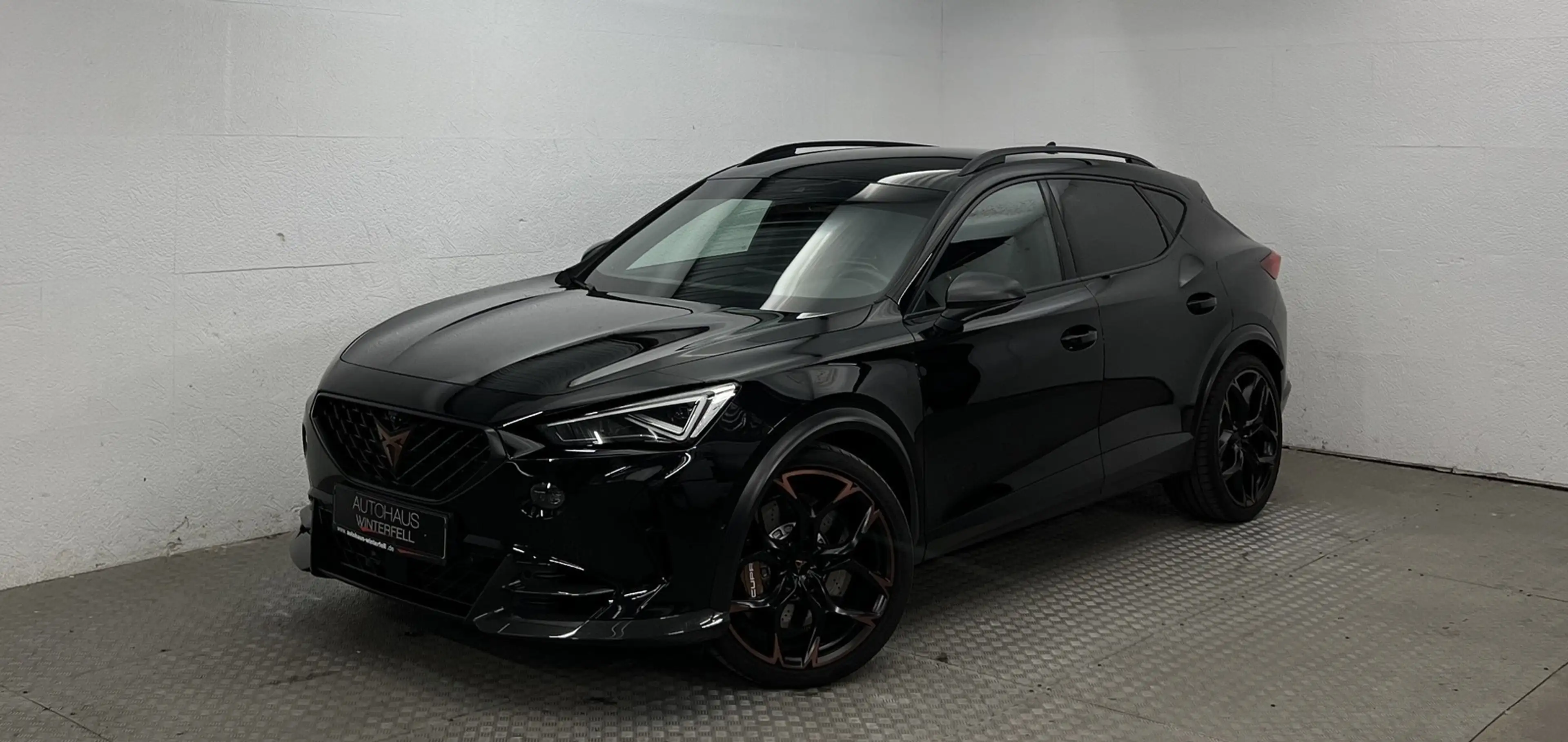 CUPRA Formentor VZ5 2.5 TSI 4D CARBON+SCHALE+360+BEATS
