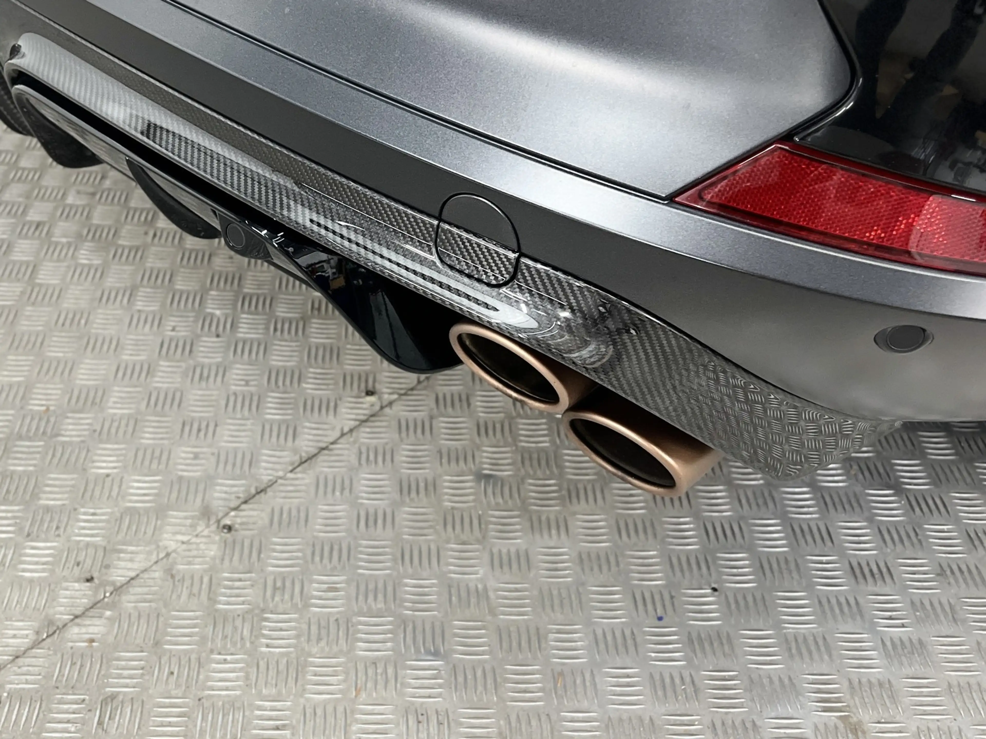 CUPRA Formentor VZ5 2.5 TSI 4D CARBON+SCHALE+360+BEATS — photo 11