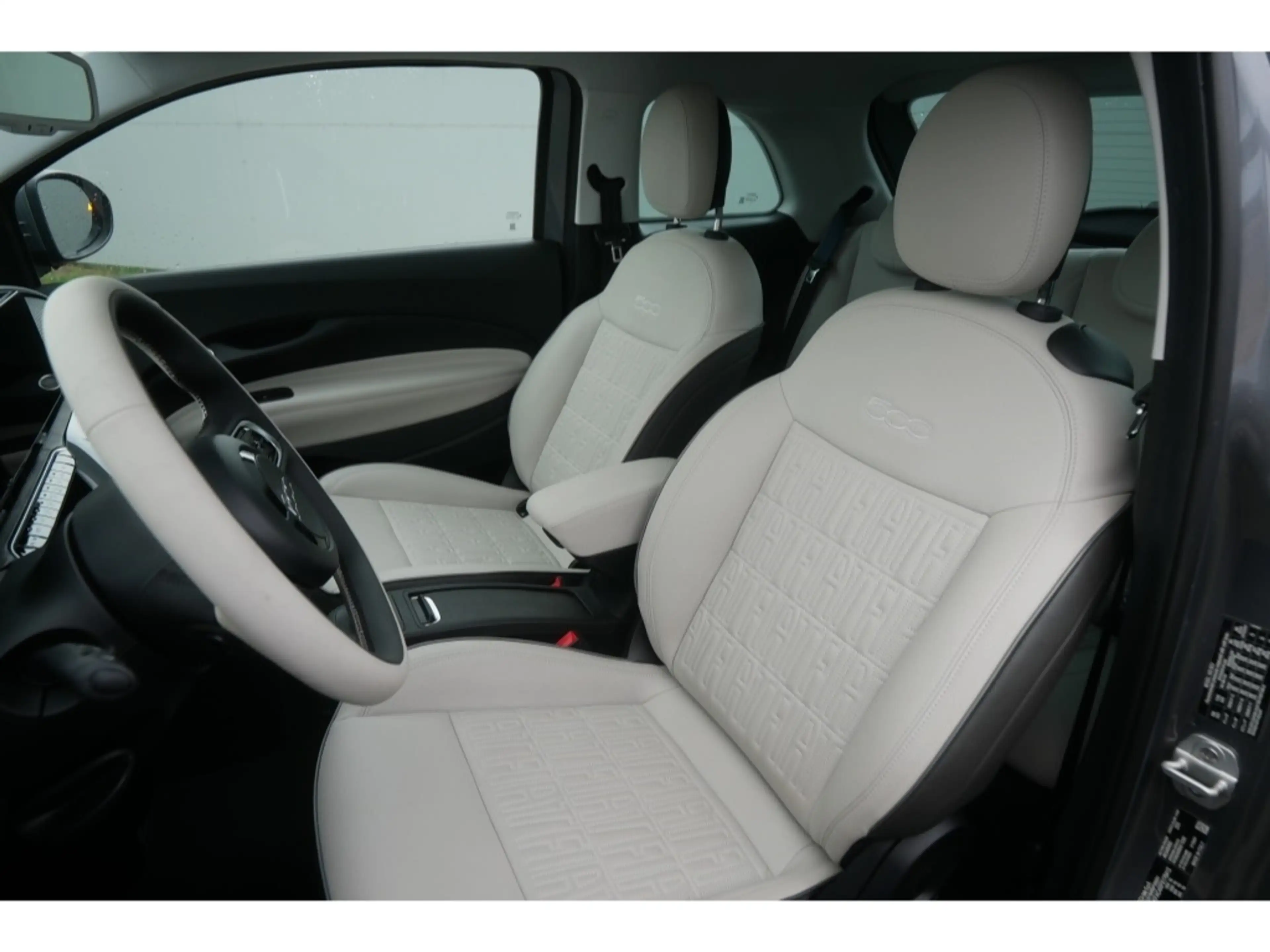 Fiat 500e BY BOCELLI AT 42 Kwh 118PS LED NAVI WINTER GLASDAC — photo 11